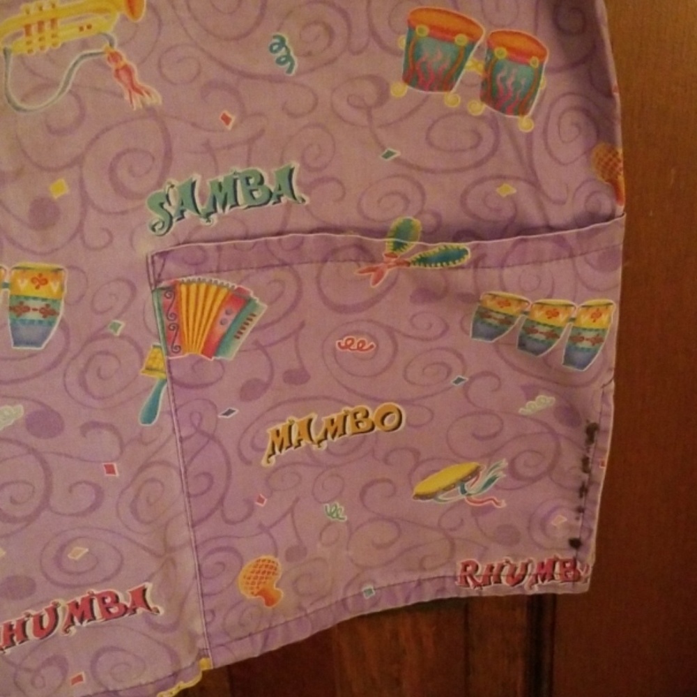 Scrub top - Picture 3 of 4